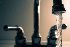 ¿Cómo luchar contra la sequía y ahorrar agua en tu empresa?